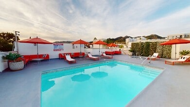 Regency Detroit Apartments in Los Angeles, CA - Foto de edificio - Building Photo