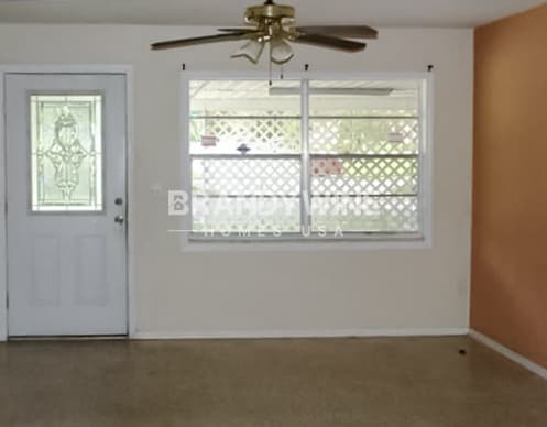 2402 E Bougainvillea Ave in Tampa, FL - Building Photo - Building Photo
