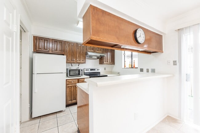 property at 2120 Wilcrest Dr