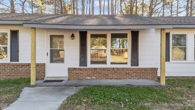 620 Starling Way in Rocky Mount, NC - Building Photo - Building Photo
