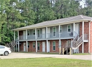 Creekwood Townhomes in Hammond, LA - Building Photo - Building Photo