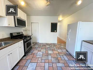 property at 8 Sewall St