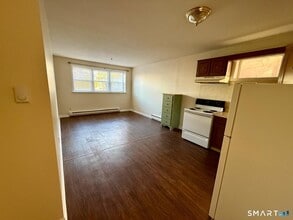 179 Elm St in West Haven, CT - Building Photo - Building Photo