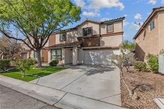 11135 Alora St in Las Vegas, NV - Building Photo - Building Photo