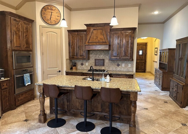 1000 Forest Hill Dr in Weatherford, TX - Building Photo - Building Photo