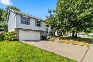 17737 Edna St in Omaha, NE - Building Photo