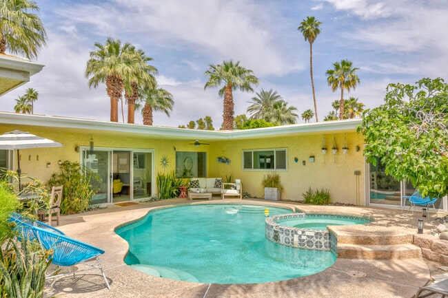property at 74533 Peppertree Dr
