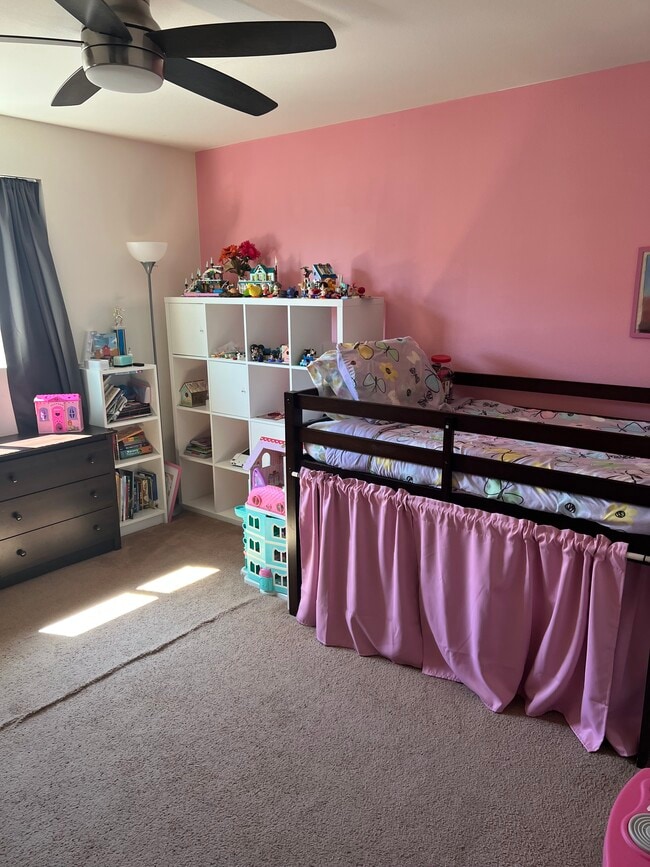 14838 Nordhoff St in Panorama City, CA - Foto de edificio - Building Photo