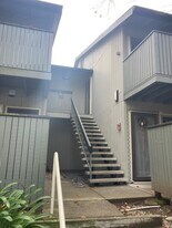 410 Boardwalk Ave, Unit 10 in San Bruno, CA - Building Photo
