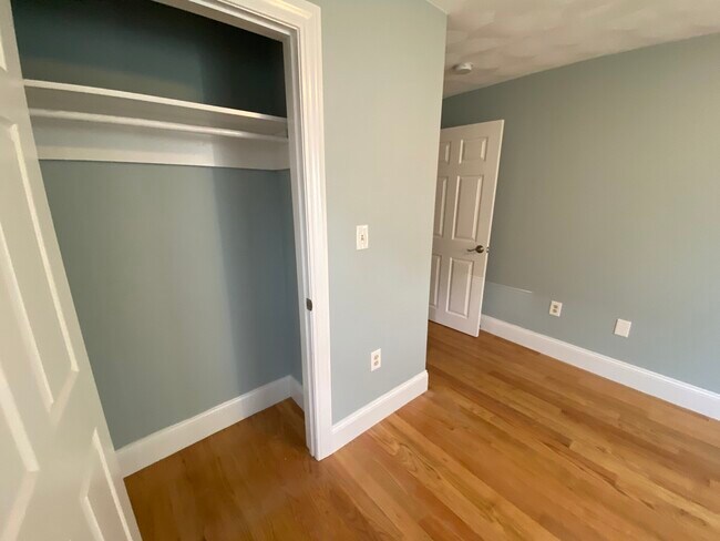 309 Highland Ave, Unit 309-A in Somerville, MA - Foto de edificio - Building Photo