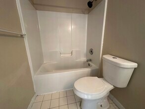 4642 Golfview Blvd in Lehigh Acres, FL - Building Photo - Building Photo