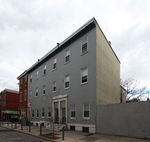 Maple Mt Vernon Apartments in Philadelphia, PA - Building Photo