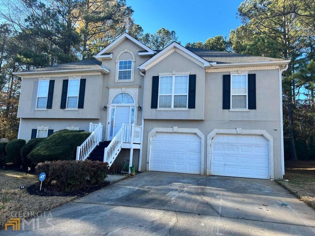 835 Aspen Dr in Lithia Springs, GA - Foto de edificio - Building Photo