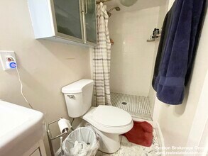 34 Greenwich St, Unit 1 in Boston, MA - Building Photo - Building Photo