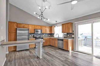 18679 V St in Omaha, NE - Building Photo - Building Photo