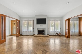 12510 W Sunset Blvd in Los Angeles, CA - Building Photo - Building Photo