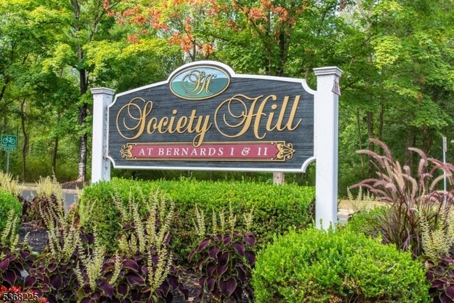 85 Woodward Ln in Bernards, NJ - Building Photo - Building Photo