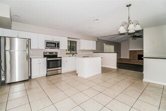 5312 Sun Valley Ct in Orlando, FL - Building Photo - Building Photo