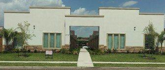 401 Baltic Ave, Unit 1 in Edinburg, TX - Building Photo