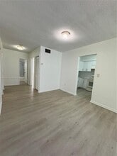 3633 SW 5th Ter, Unit 1 in Miami, FL - Foto de edificio - Building Photo