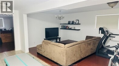 2507 Norcrest Ave in Windsor, ON - Building Photo - Building Photo