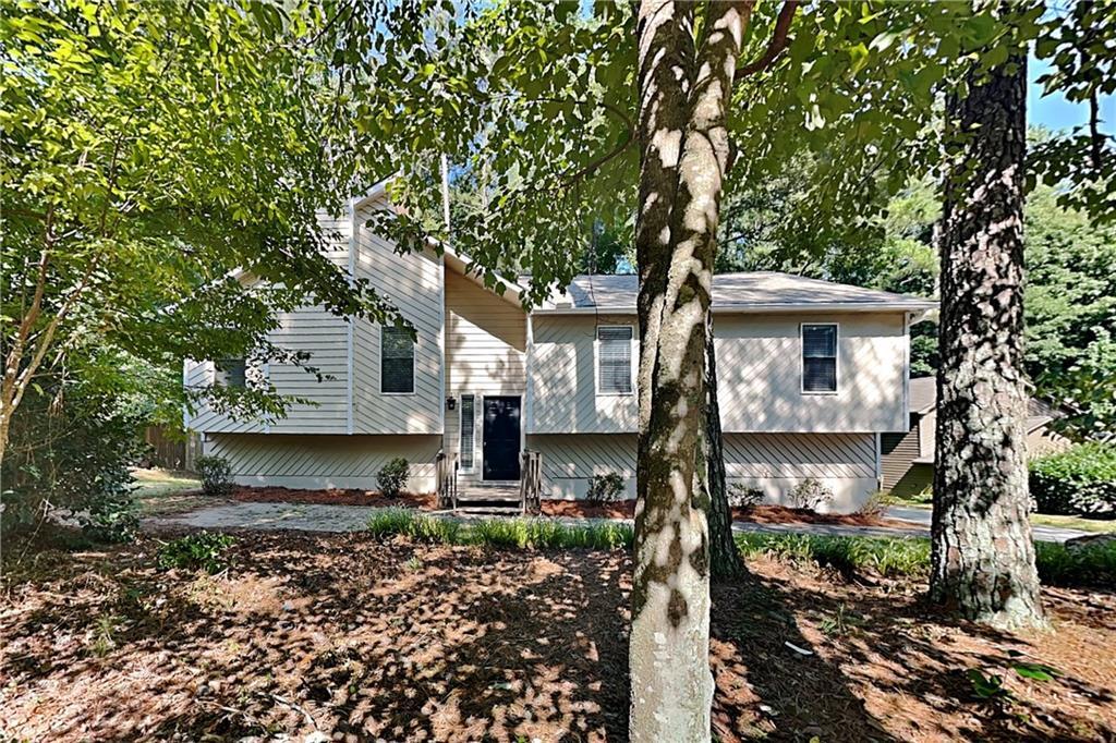 4523 Hickory Grove Dr NW in Acworth, GA - Foto de edificio