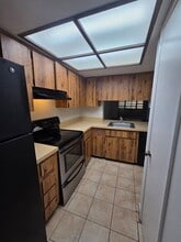 7802 Niagara Ave in Tampa, FL - Building Photo - Building Photo