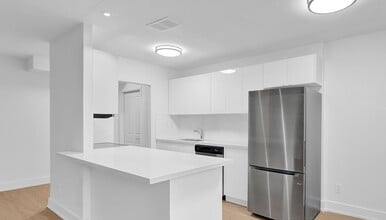 Sold - 671 Woolwich in Guelph, ON - Building Photo - Interior Photo