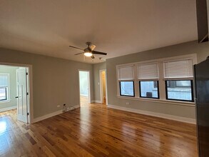545 Chestnut St, Unit 209 in Winnetka, IL - Building Photo - Building Photo