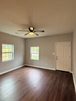 8128 Rugby Ave in Birmingham, AL - Building Photo