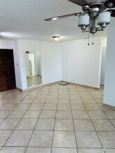 10046 Winding Lake Rd in Sunrise, FL - Building Photo - Building Photo