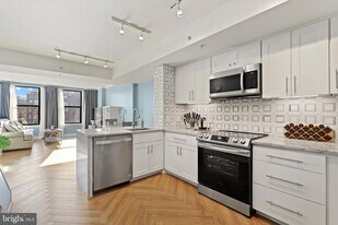 631 D St NW, Unit 841 in Washington, DC - Building Photo