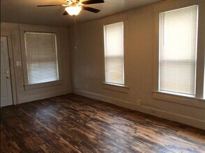 1115 NW 9th St in Oklahoma City, OK - Building Photo - Building Photo