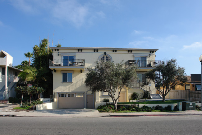 1923 San Elijo Ave in Cardiff By The Sea, CA - Building Photo - Building Photo