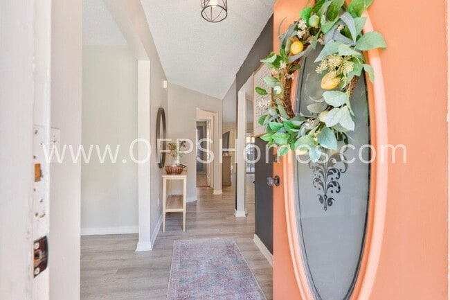 405 Bobby Dr in Crestview, FL - Building Photo - Building Photo