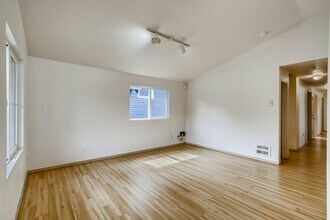 5205 11th Ave NE in Seattle, WA - Building Photo - Building Photo