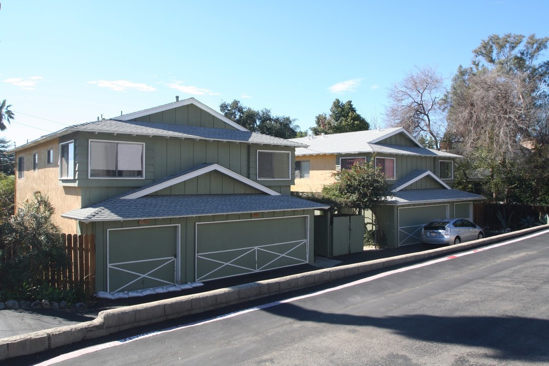 734-750 Colman St in Altadena, CA - Building Photo