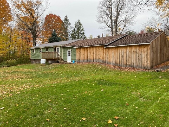 1029 County Rte 15 in Lacona, NY - Building Photo - Building Photo