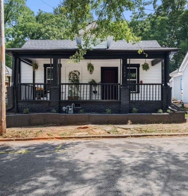 property at 1192 Arlington Ave SW