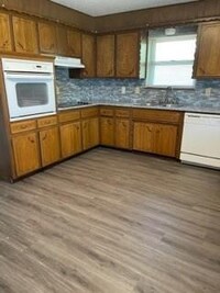 2320 Dakota St - 6