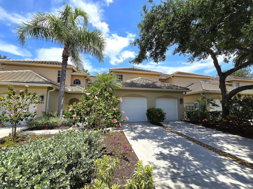 25130 Sandpiper Greens Ct in Bonita Springs, FL - Building Photo
