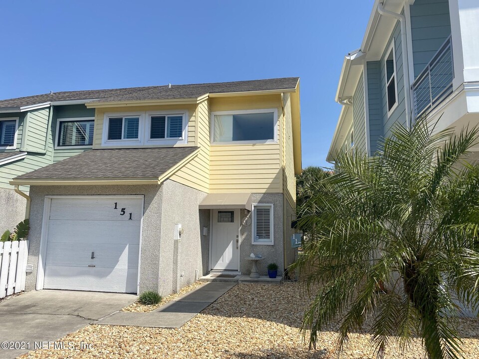 151 7th Ave S in Jacksonville Beach, FL - Building Photo