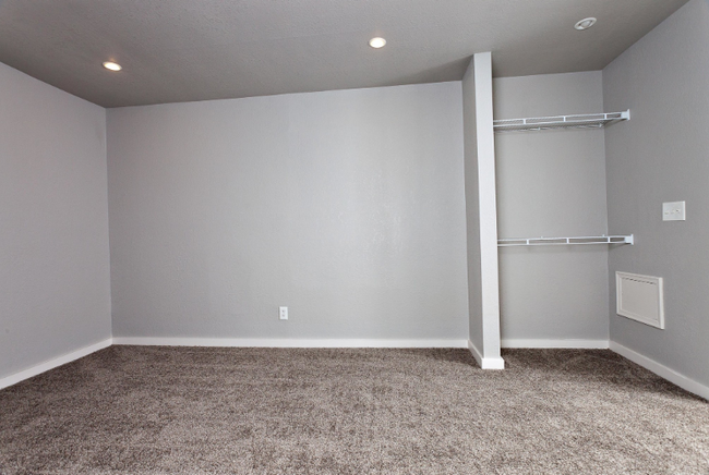 property at 838 S Terrace Dr