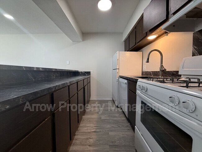 649 S 18th St in Lincoln, NE - Building Photo - Building Photo