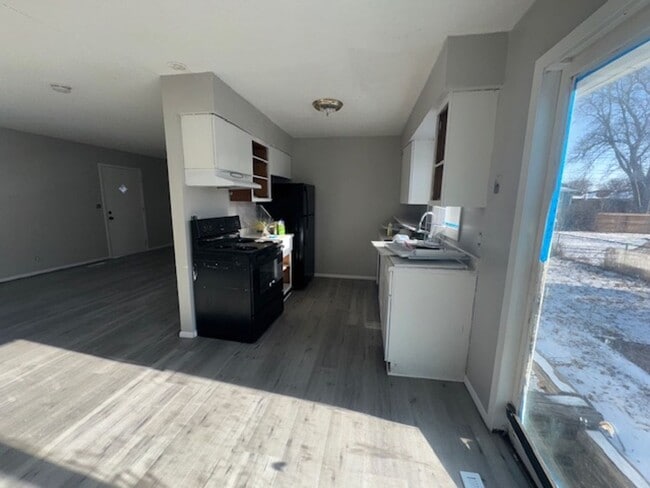 3010 S Phillips Ave in Sioux Falls, SD - Building Photo - Building Photo