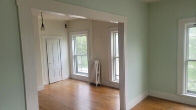 248 Elm St, Unit 2 in Montpelier, VT - Building Photo - Building Photo