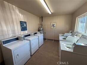 554 S Barranca Ave in Covina, CA - Building Photo - Building Photo