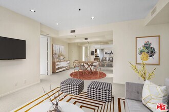 2102 Century Park Ln in Los Angeles, CA - Building Photo - Building Photo