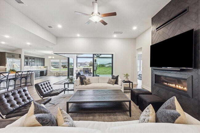 property at 700 Echelon Pl