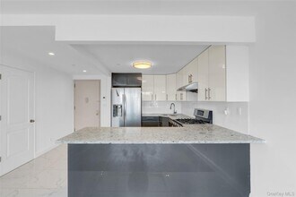 4516 83rd St in Queens, NY - Building Photo - Building Photo